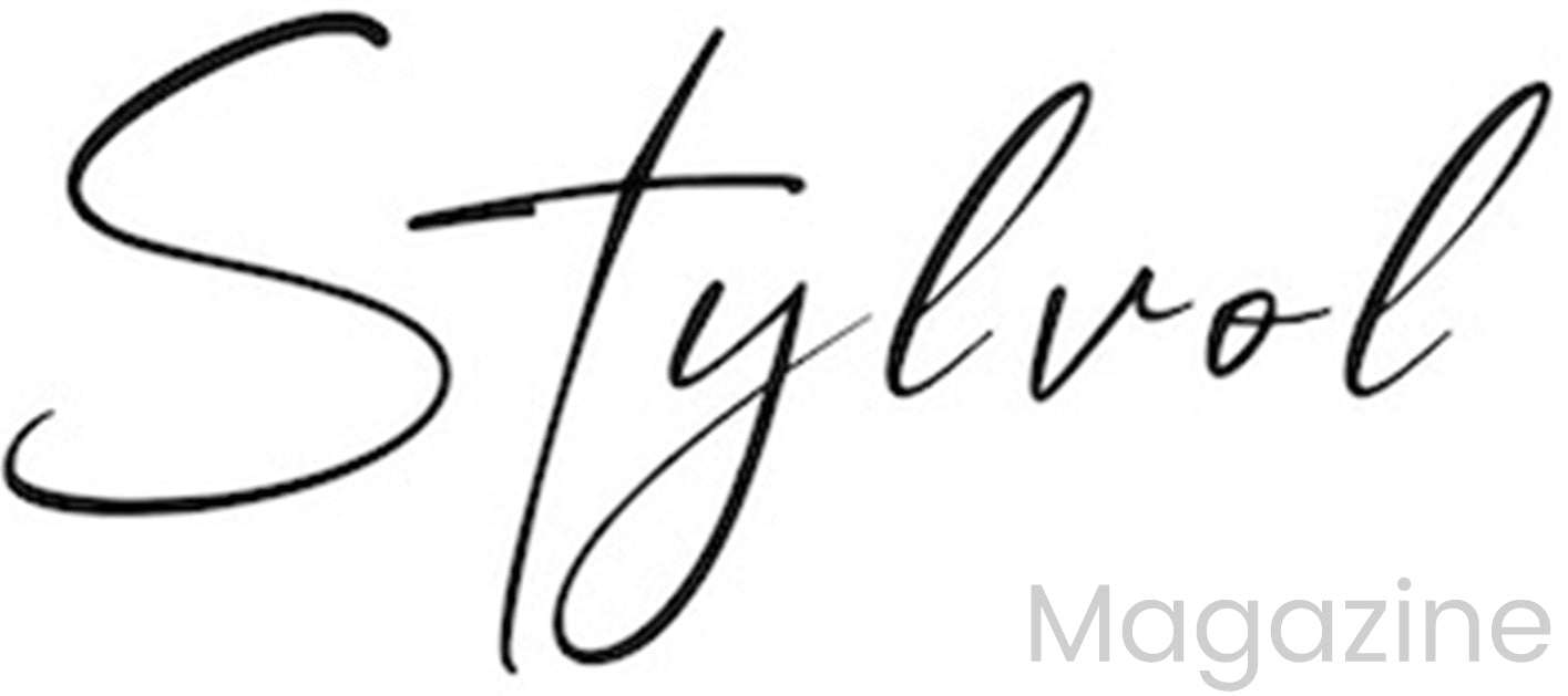 https://stylvol.co.za/ and Stylvol magazine logo. Stylvol is an Afrikaans publication from the Western Cape in Cape Town, South Africa. Stylvol features premium lifestyle brands and accessories like Valgray for Dogs.